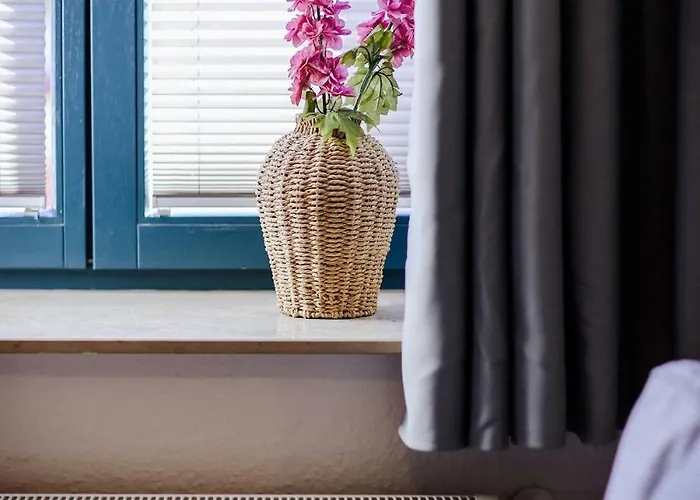 Neu Renoviert I Zentrale Eg-wohnung I 4 Personen, Salt * Weißenfels