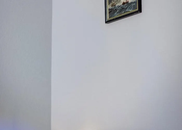 Neu Renoviert I Zentrale Eg-wohnung I 4 Personen, Salt